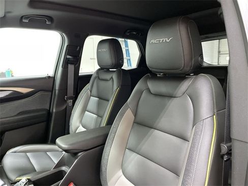 Certified 2025 Chevrolet TrailBlazer ACTIV w/ Convenience Package image 23