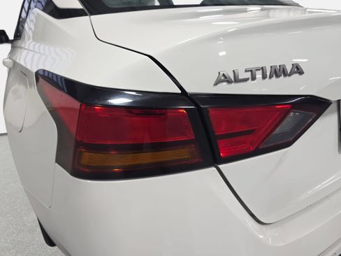 Used 2024 Nissan Altima 2.5 SR FWD image 31