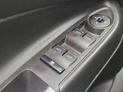 Used 2018 Ford Escape SE w/ Ford Safe & Smart Package FWD image 27