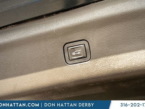 Used 2018 Buick Enclave Premium image 38