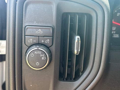 Used 2021 Chevrolet Silverado 1500 Custom RWD image 29