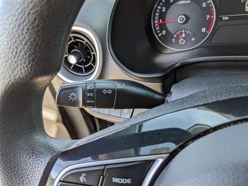 Certified 2024 Kia Forte LX image 31