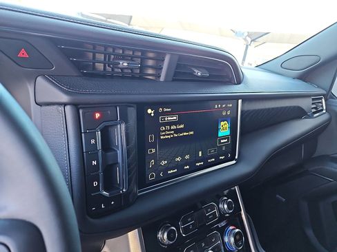 Used 2024 GMC Yukon Denali image 16