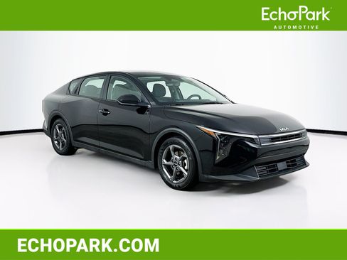 Used 2025 Kia K4 FWD image 1