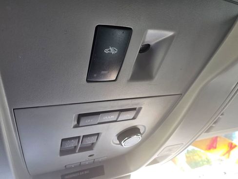 Used 2016 GMC Yukon Denali w/ Open Road Package image 39