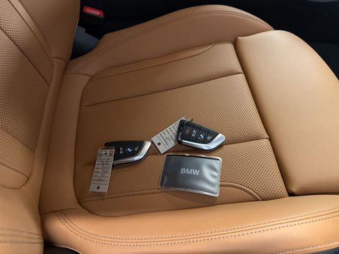 Used 2025 BMW 330i xDrive 330i xDrive image 38