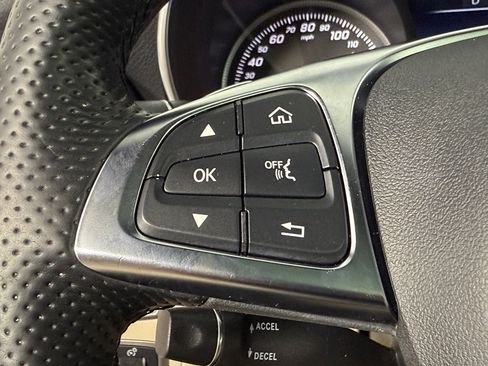 Used 2017 Mercedes-Benz C 300 C300 image 24