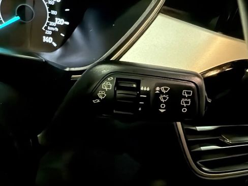 Used 2022 Ford Escape SEL image 13