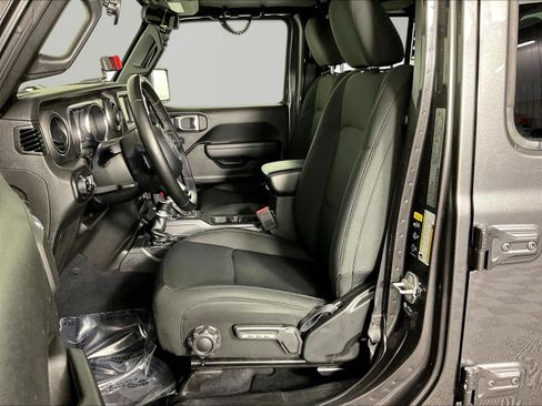 Used 2022 Jeep Gladiator Sport AWD/4WD image 22