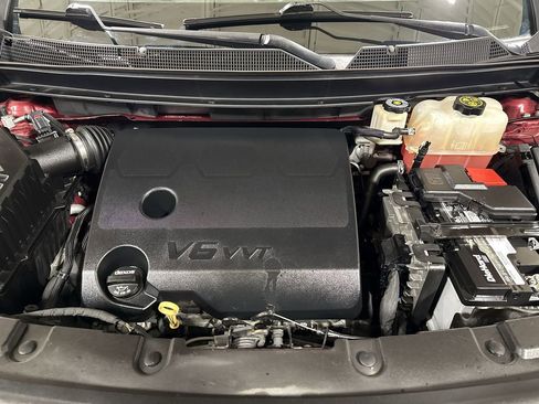 Used 2020 Chevrolet Traverse RS AWD/4WD image 27