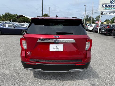 Used 2021 Ford Explorer XLT w/ Equipment Group 202A RWD image 3