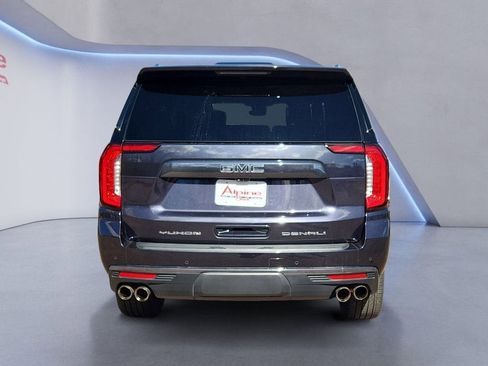 Used 2023 GMC Yukon XL Denali Ultimate image 4