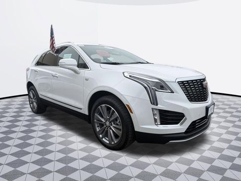 Certified 2025 Cadillac XT5 Premium Luxury AWD/4WD image 5
