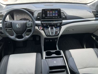 Used 2025 Honda Odyssey Elite