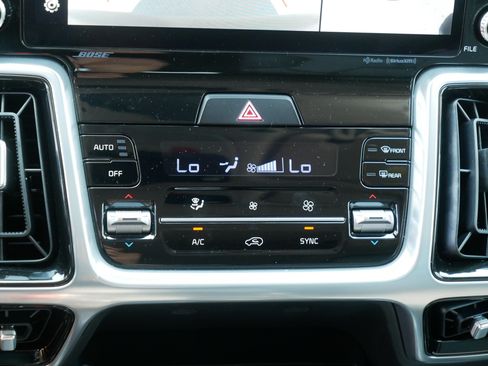 Used 2023 Kia Sorento SX Prestige AWD/4WD image 29