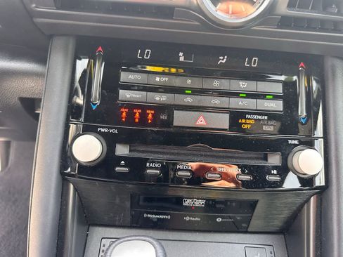 Used 2024 Lexus IS 500 image 17