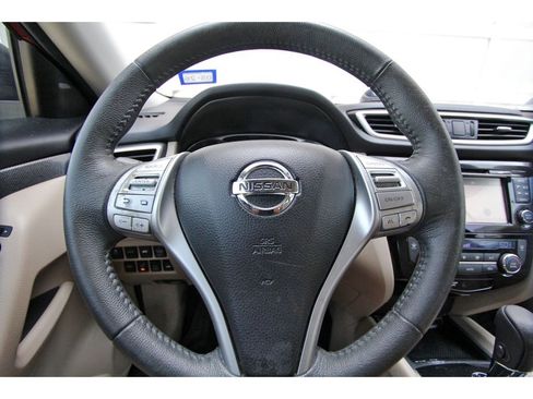 Used 2016 Nissan Rogue SL w/ SL Premium Package AWD/4WD image 8