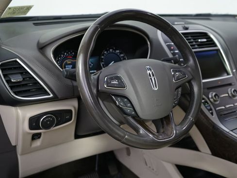 Used 2016 Lincoln MKX Reserve w/ Climate Package AWD/4WD image 11