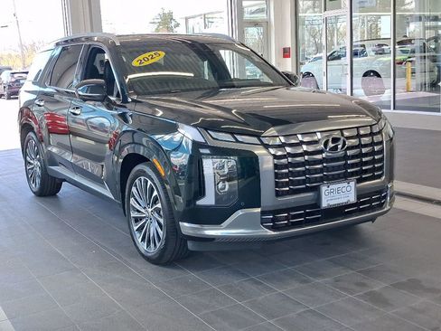 Used 2025 Hyundai Palisade Calligraphy AWD/4WD image 1