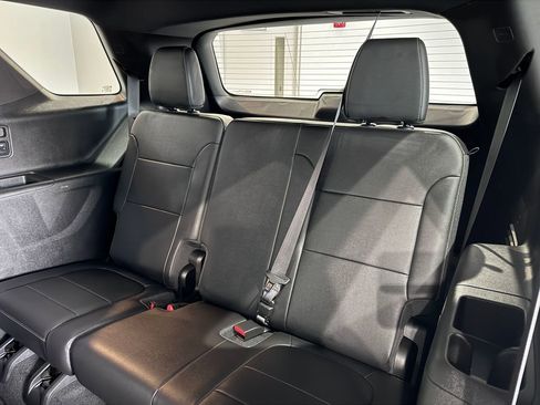 Certified 2023 Chevrolet Traverse LT image 10