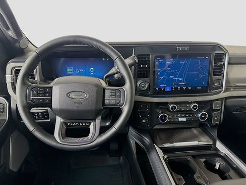 Used 2025 Ford F450 Platinum w/ FX4 Off-Road Package AWD/4WD image 21