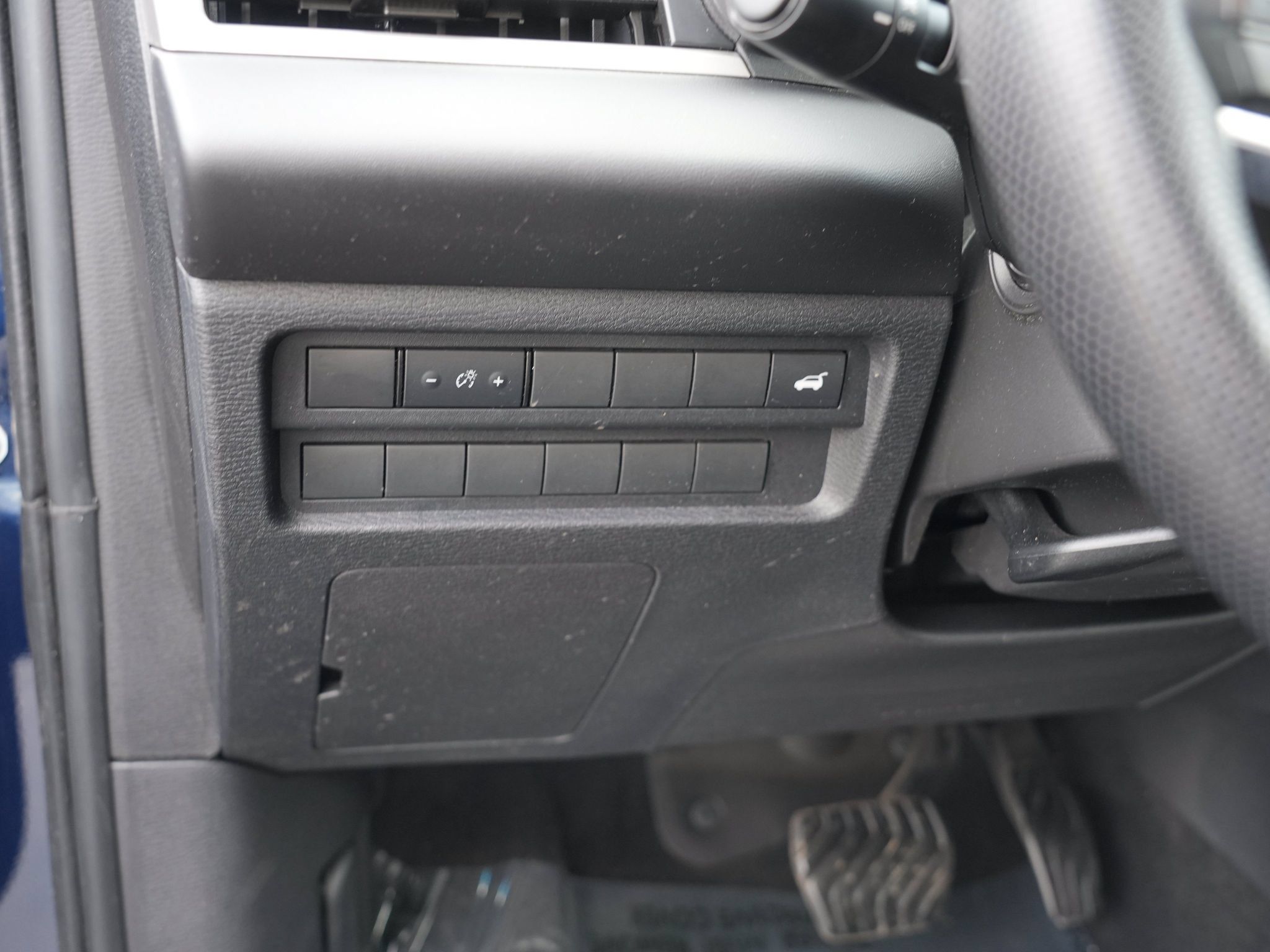 Used 2024 Mitsubishi Outlander SE AWD/4WD image 18