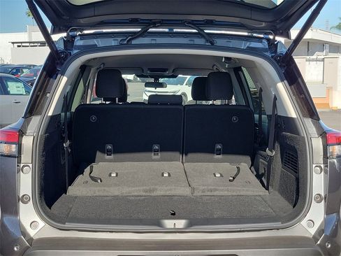 New 2025 Nissan Pathfinder SV image 15