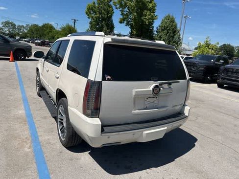 Used 2013 Cadillac Escalade Premium AWD/4WD image 20