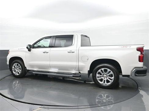 Used 2025 Chevrolet Silverado 1500 LTZ image 3