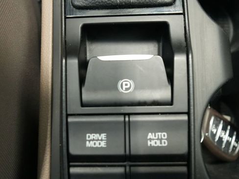 Used 2019 Hyundai Tucson Sport image 32