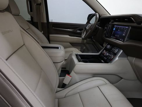 Used 2021 GMC Yukon Denali w/ LPO, Illumination Package AWD/4WD image 84