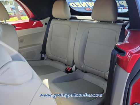 Used 2013 Volkswagen Beetle 2.5 image 11