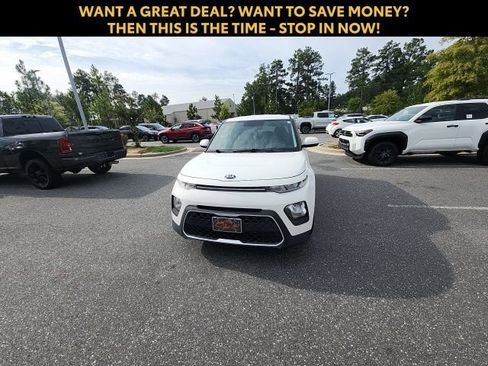 Used 2021 Kia Soul LX FWD image 4