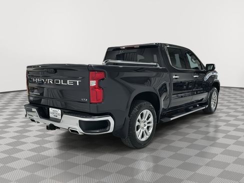 Used 2022 Chevrolet Silverado 1500 LTZ w/ LTZ Premium Package image 6