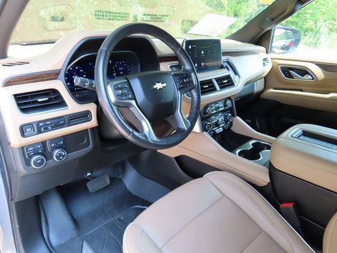 Used 2022 Chevrolet Tahoe Premier AWD/4WD image 24