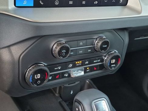 New 2026 Ford Bronco Outer Banks AWD/4WD image 18
