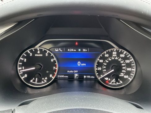 Used 2023 Nissan Murano SV w/ SV Midnight Edition Package image 12