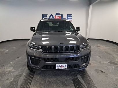 New 2026 Jeep Grand Cherokee Altitude