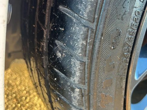 Used 2022 Chrysler 300 Touring w/ Sport Appearance Package image 14