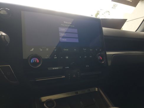 Used 2025 Lexus GX 550 image 27