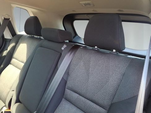 Used 2025 Nissan Rogue SV FWD image 12