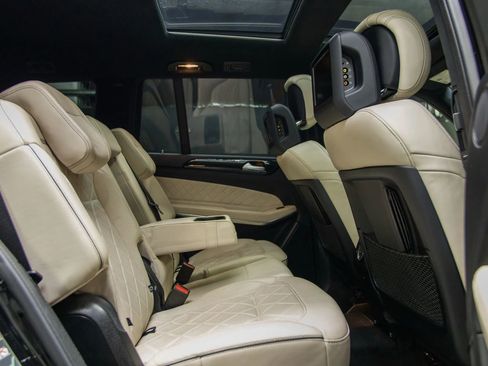 Used 2017 Mercedes-Benz GLS 550 GLS 550 Sport Utility 4D image 36