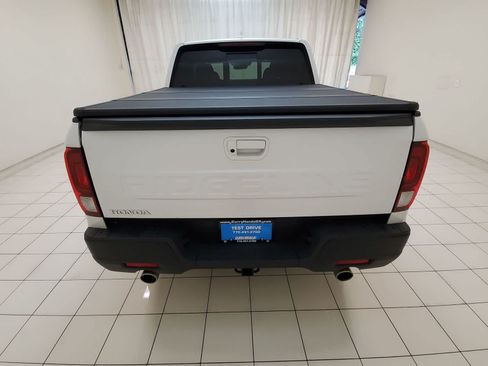Certified 2024 Honda Ridgeline RTL image 23