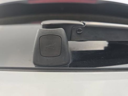 Used 2018 Porsche Macan S image 49