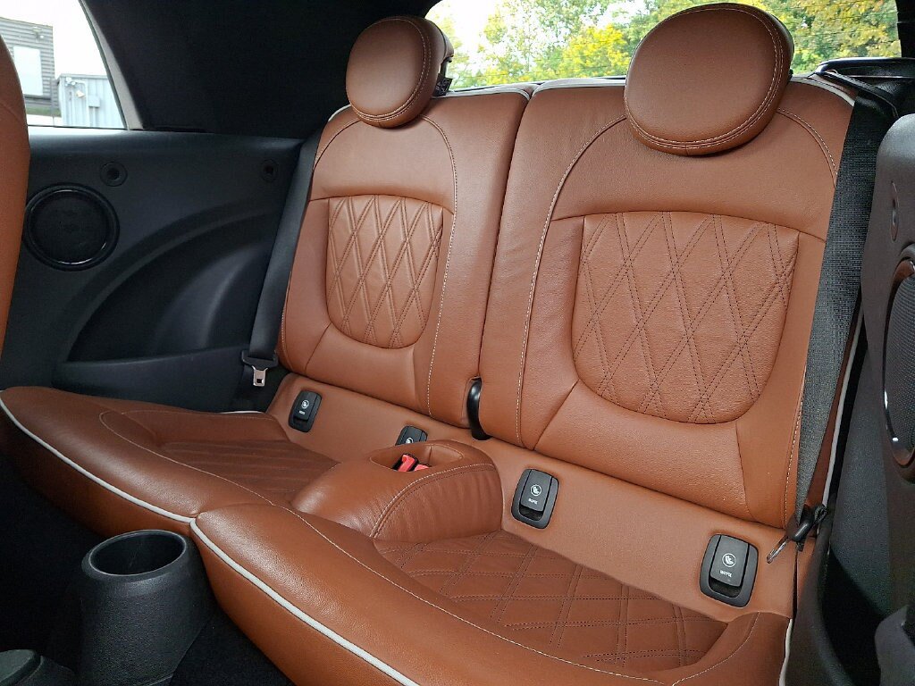 Used 2023 MINI Cooper S w/ Signature Upholstery Package FWD image 10