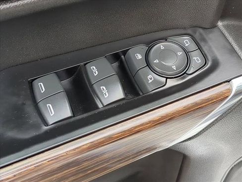 Used 2019 Chevrolet Silverado 1500 High Country image 10