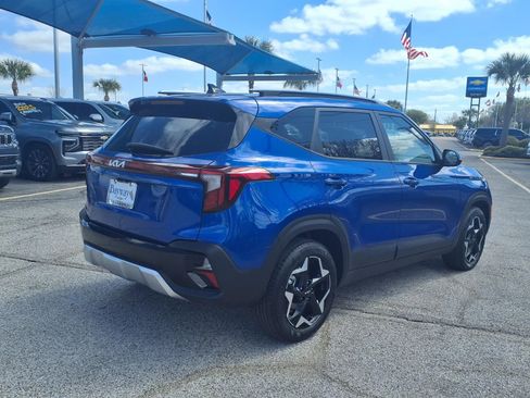 Used 2025 Kia Seltos S image 2