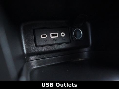 Used 2020 Chevrolet Equinox LT w/ Driver Convenience Package image 10