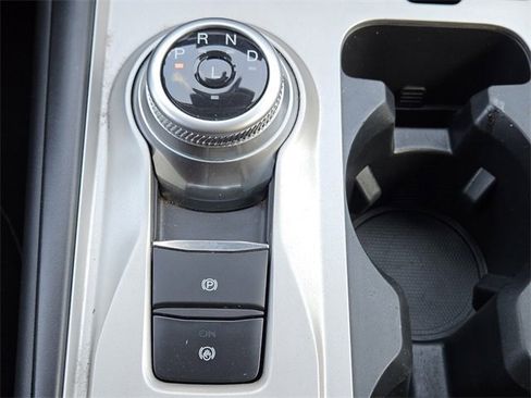 Used 2023 Ford Explorer XLT image 22