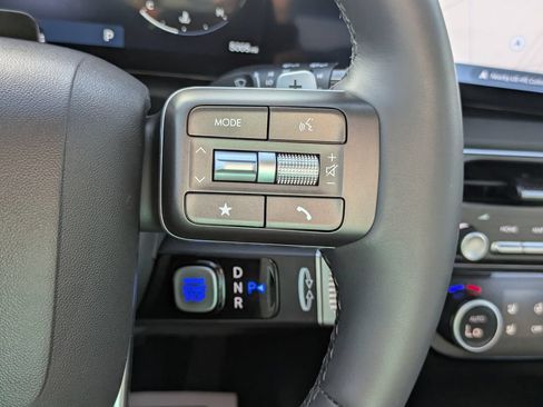 Used 2026 Hyundai Palisade SEL FWD image 19